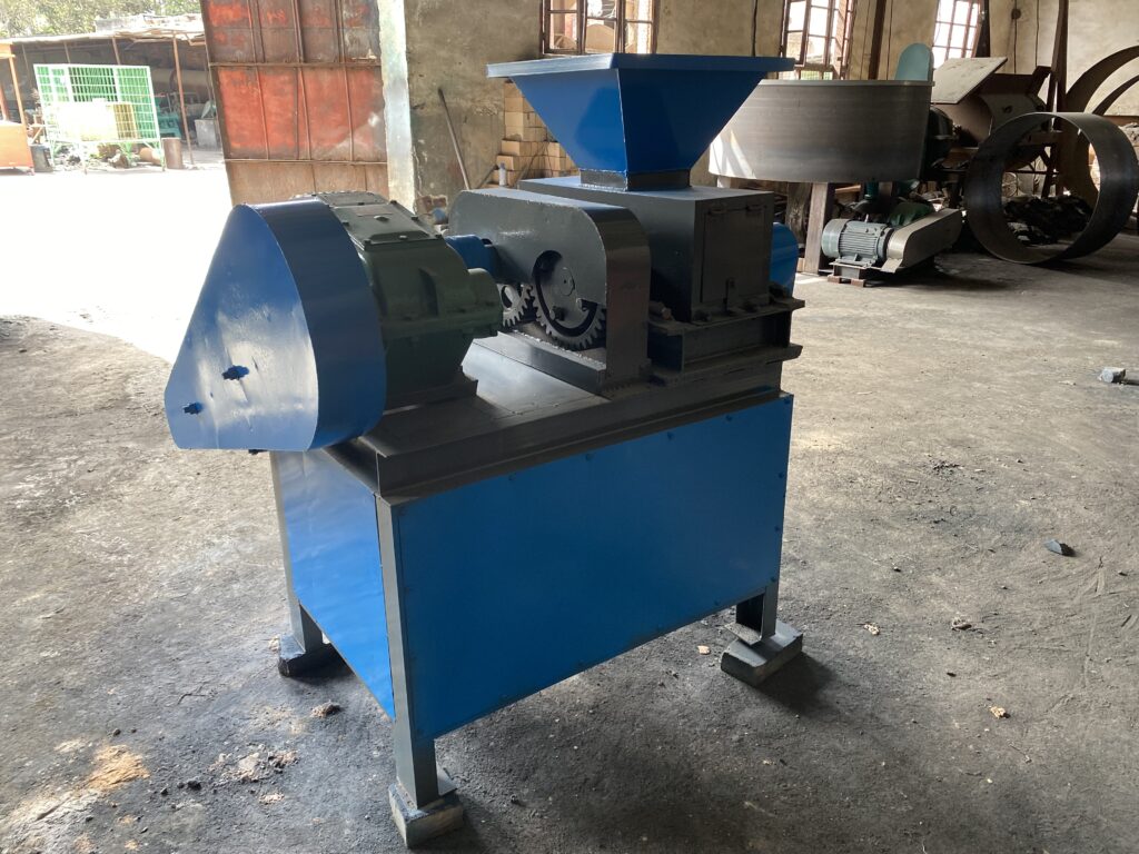 barbeque charcoal machine
