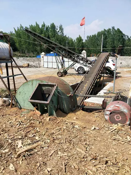 working process of wood crushing machine