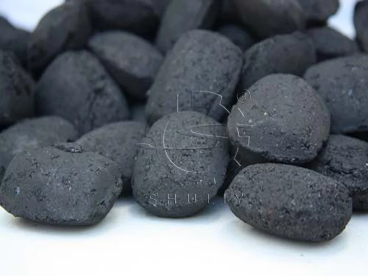 Briquetas de carbón vegetal en forma de almohada