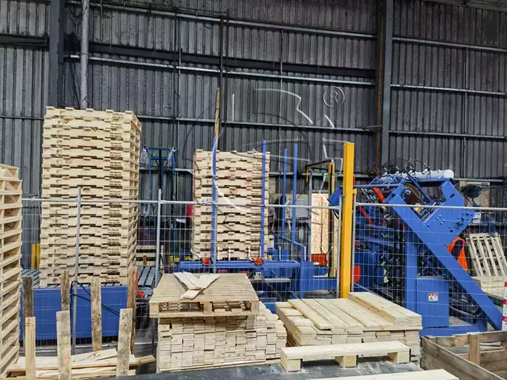 automatic wood pallet production line